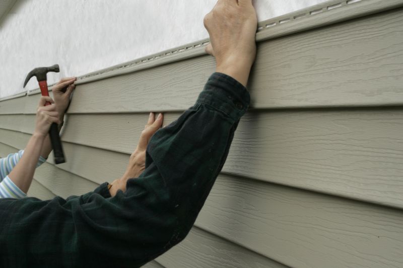 Fixing Loose Vinyl Siding